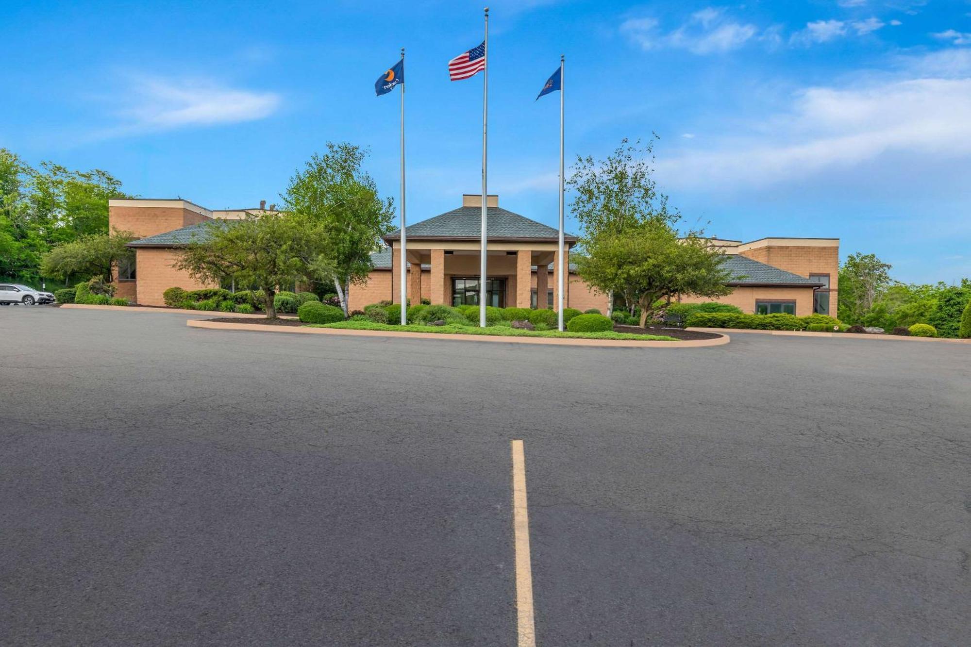 Comfort Inn Pocono Lakes Region Lake Ariel Eksteriør bilde